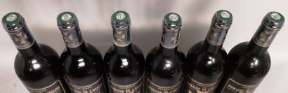 null 6 bouteilles de Château du Domaine de L'EGLISE - Pomerol 1997 
En caisse bois....