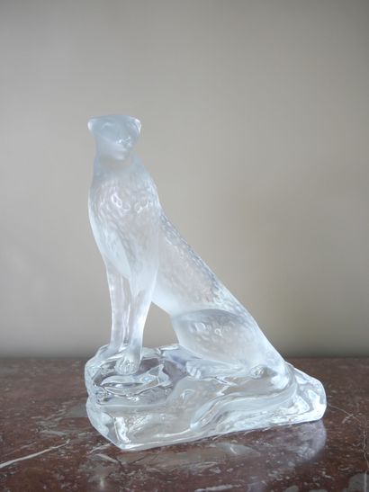 null LALIQUE France 
Sculpture in transparent white pressed molded crystal, "TANCREDE"...