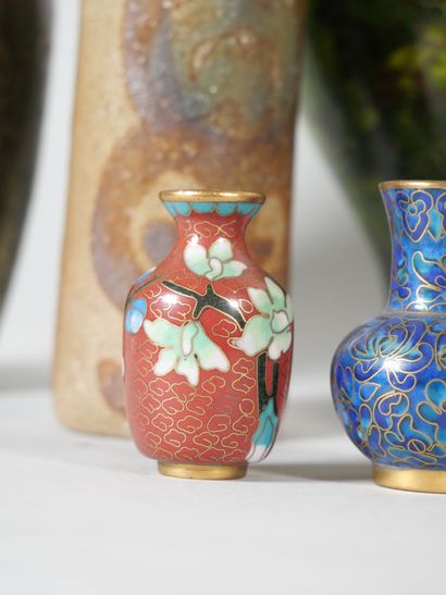 null Lot of 12 small ceramic, wood, cloisonné enamel and terra cotta vases of various...