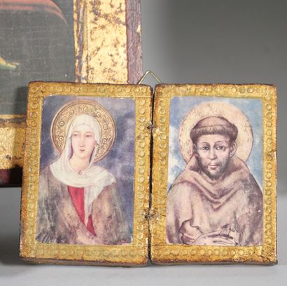 null Lot of religious medals and icons in polychrome and gilded wood. 
Dimensions...