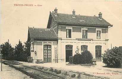 null 13 CARTES POSTALES GARES: Aube. "2cp-Camp de Mailly-La Gare (identique-Int+train),...