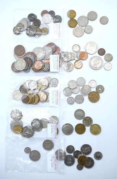 Monnaies Europe - Divers Pays. Ensemble de...