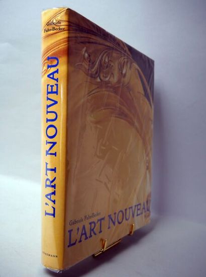 null [ART NOUVEAU]
Fahr-Becker Gabriele, L'Art Nouveau, Könemann 1997, numerous color...