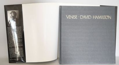 null [VENICE]. Set of 4 Volumes.
Roiter Fulvio - Venise à fleur d'eau, Éditions Clairefontaine...