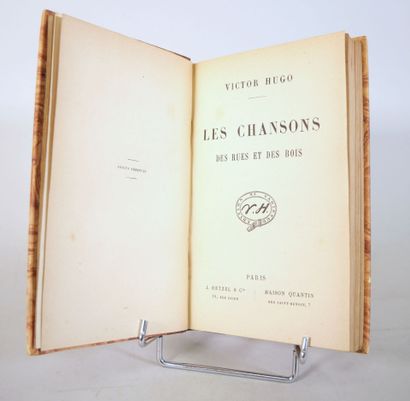 null [LITTERATURE & DIVERS]. Ensemble de 8 Volumes.
Lucien Perey & Gaston Maugras,...