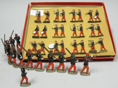 null Figurines CBG demi-ronde bosse: 24 musiciens d'Infanterie, au défilé, 13 Infanterie,...