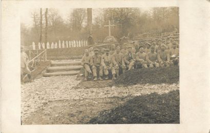 null 85 CARTES PHOTOS DIVERSES : Situées et/ou à Situer. Dont" Militaria (France...