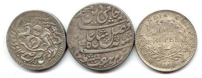 null Lot de trois monnaies des Indes du XIXe siècle en argent: Rupee Awadh, Rupee...