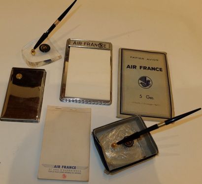 null ACCESSOIRES de BUREAU AIR France

Lot comprenant : 2 supports différents de...