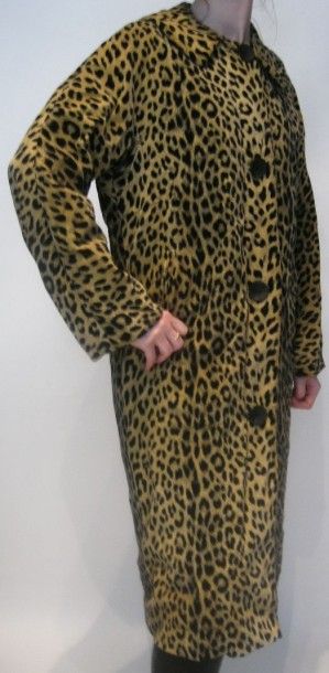 null Manteau en velours imprimé léopard, à quatre boutons et deux poches BERGDORF...