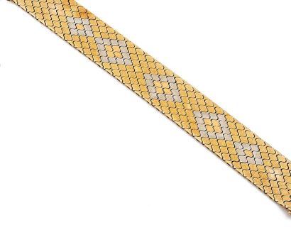 null Bracelet ruban souple en or jaune, blanc et rose 18K (750), à motif guilloché...