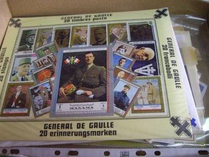 null PHILATELIE : Petit Lot de timbres et lettres certains en rapport avec de Gaulle,...