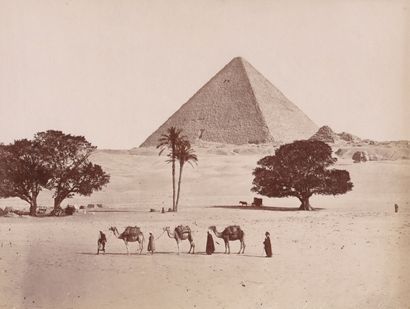 null ZANGAKI : Egypte, les pyramides de Gizeh et le Nil, c.1880. Deux tirages albuminés...