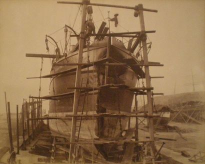 null HONG KONG : Aberdeen Docks, le bateau Kung-Pai, c.1880. Tirage albuminé d'époque,...