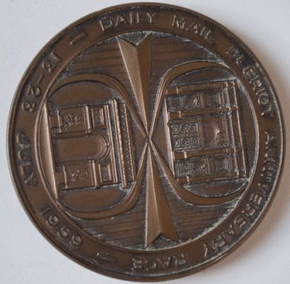 null Médaille de la course commémorative de Daily mail de 1959 offerte à un participant....