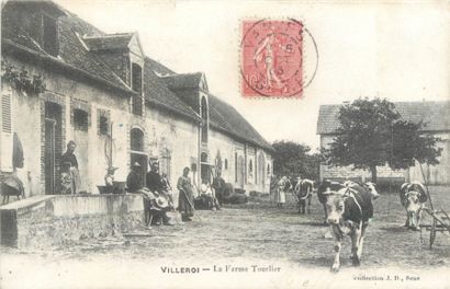 null 4 CARTES POSTALES MORBIHAN : Sélection. "Villeroi-La Ferme Tourlier (cour avec...