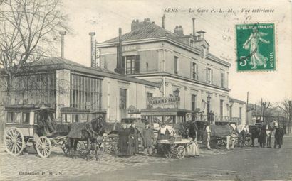 null 21 CARTES POSTALES LES GARES : Petite Sélection. Dont" Authon-La Gare vue des...