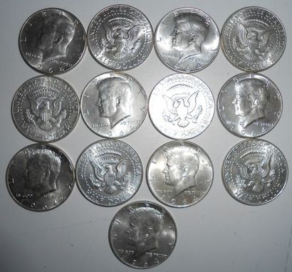 null Lot de 13 pièces Half Dollar en Argent 1964. Kennedy. Poids 162gr.