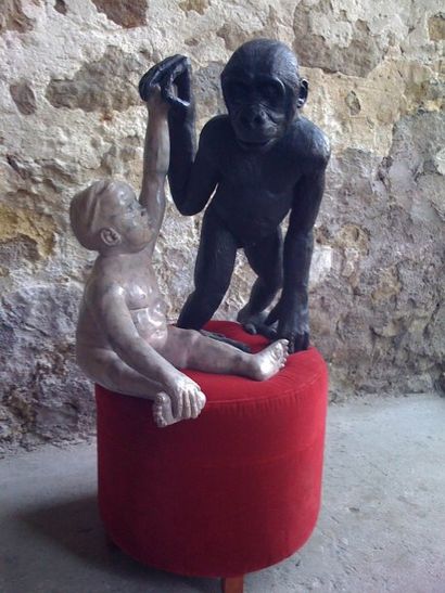 BLUM Thierry Sculpture : Chimpanzé et Enfant. par Thierry BLUM.
