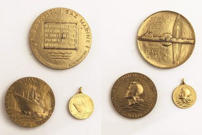null Trois médailles commémoratives sur le thème de la marine :
Jules Verne. 8 septembre...