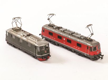 null Hag. Deux locomotives type électrique (Suisse) .
Modèle 2B2. Réf 208.
Modèle...