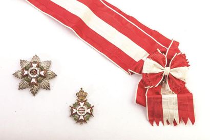 null Principauté de Monaco. Ordre de Saint-Charles. Médaille en métal et plaque en...