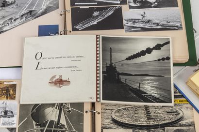 null Photos à bord. Marine Nationale. 
Trente-deux photos de Robert Lallemant, 1942,...