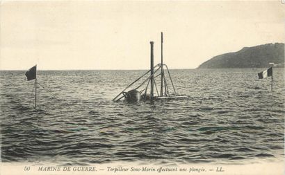 null 40 CARTES POSTALES LES BATEAUX : France, Etrangers & Fantaisies. Dont" Militaires,...