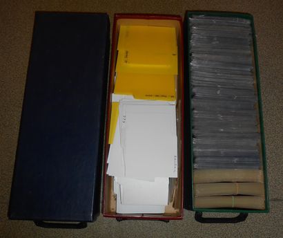 null FOURNITURES : 12 Boites spéciales Cartes Postales (P46cm x largeur 16cm x H...