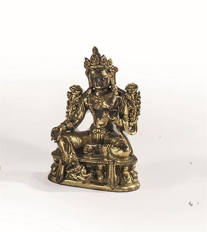 null Statuette de Tara verte en bronze doré, assise en lalitasana sur une double...