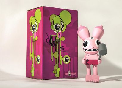 null DALEK (Né en 1968).
Space Monkey.
Figurine en PVC rose, signée et datée 2005,...