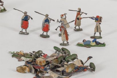 null Fort lots de figurines plat d'etain, France et Allemagne, guerre de 14, premier...