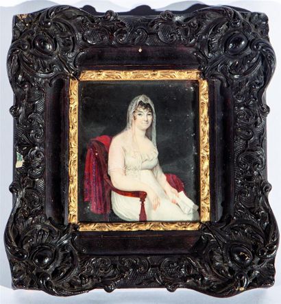 null École française du début du XIXe siècle.
Portrait de la Comtesse de Linois.
Miniature,...