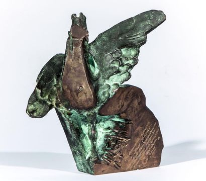 null École russe du XXe siècle.
Pégase.
Sculpture en bronze patine à verte, datée...