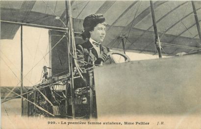 null 70 CARTES POSTALES AVIATION : Dont" La première femme aviateur Mme Peltier,...