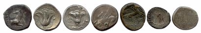 null Lot de sept monnaies grecques en argent et en bronze : un statère d'Ephèse à...