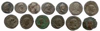 null Lot de treize monnaies romaines en argent et en bronze : Cinq deniers de Auguste,...