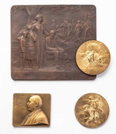 null 4 Plaques et Médailles bronze - Association Léopold Bellan.
1-Plaque couleur...