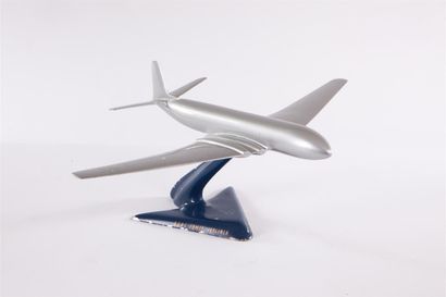 null DE HAVILLAND DH 106 COMET.
Maquette de comptoir en fonte d'aluminium peinte.
Socle...