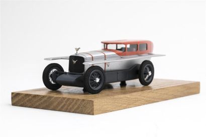 null FARMAN EXPERIMENTAL AGA 1923.
Voiture de record de vitesse- Carosserie par Henri...