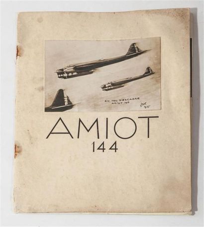 null AMIOT 144. 
Catalogue du constructeur du bombardier français des années 1930.
Dim....