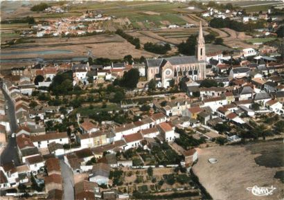 null 214 CARTES POSTALES LOIRE ATLANTIQUE : Villes, qqs villages, qqs animations,...