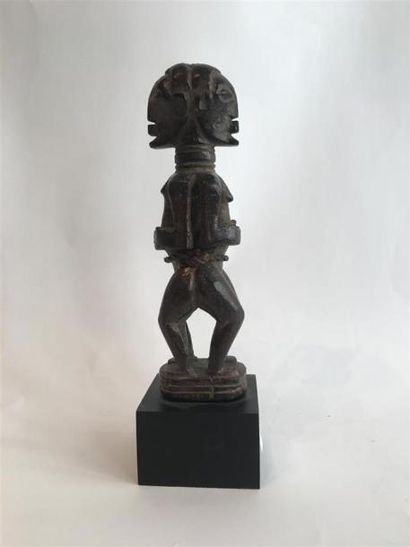 null Statue Janus
Songye, RDC
hauteur avec socle: 22,5 cm