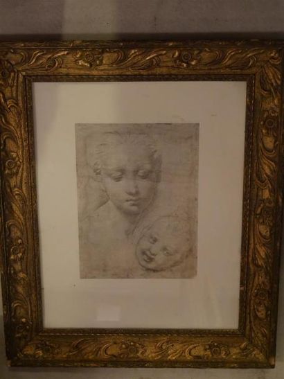 null Mère et son enfant
Reproduction d'après Raphaël encadrée
30,5 x22,5 cm.