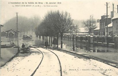 null 19 CARTES POSTALES & 4 DOCUMENTS PARIS & REGION PARISIENNE : Dont" L'Inondation...