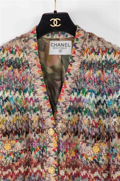 null CHANEL Boutique
Veste cardigan longue en tweed de laine et acrylique chiné multicolore...