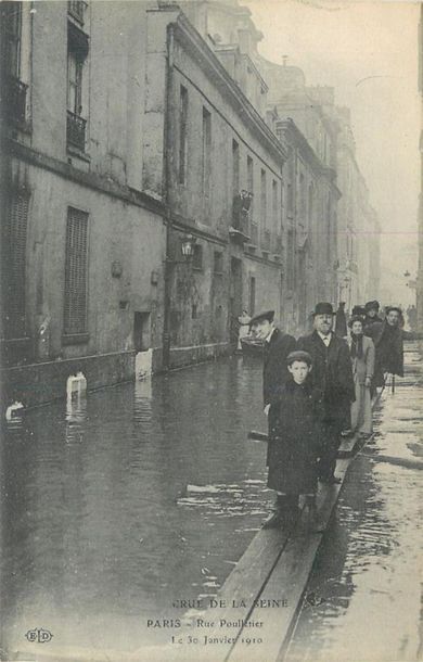 null 150 CARTES POSTALES INONDATIONS 1910 : Paris - Divers Arrondissements & Divers...