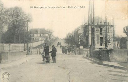 null 145 CARTES POSTALES CHER : La Ville de Bourges. Dont" Ecole de Pyrotechnie (entrée+tram),...