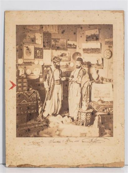 null Ecole du XIXème siècle.
Deux marchands orientalistes
Photographie en noir et...