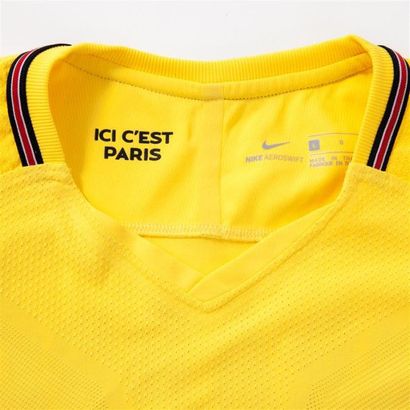 null Nike - Kylian MBAPPE

Maillot de football équipe PSG (Paris Saint-Germain),...